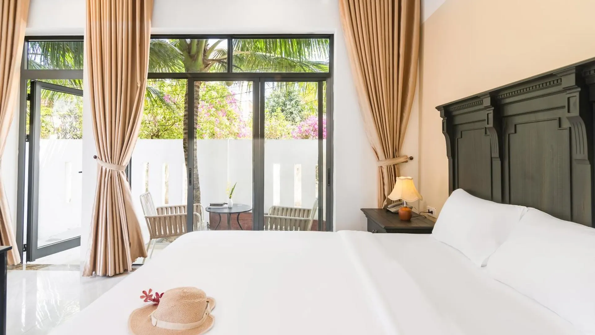 Vooc Signature Hotel Hội An